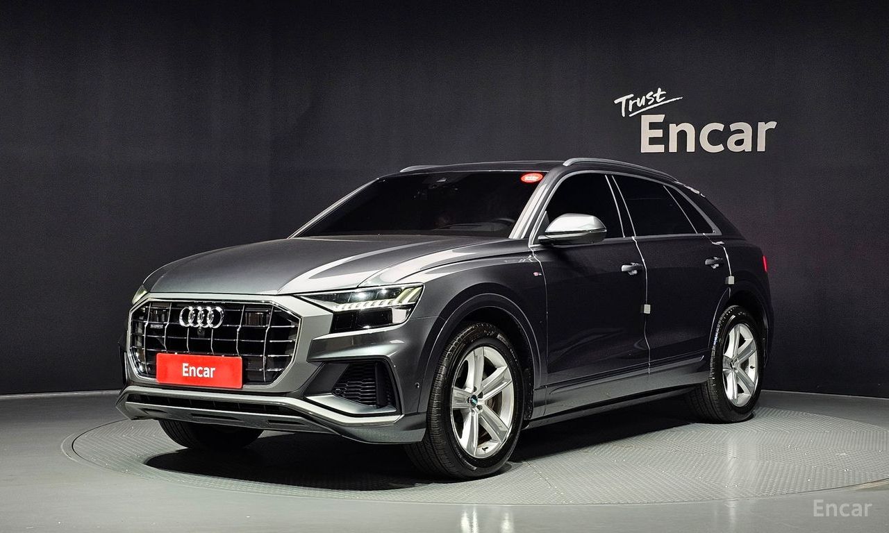 Audi Q8