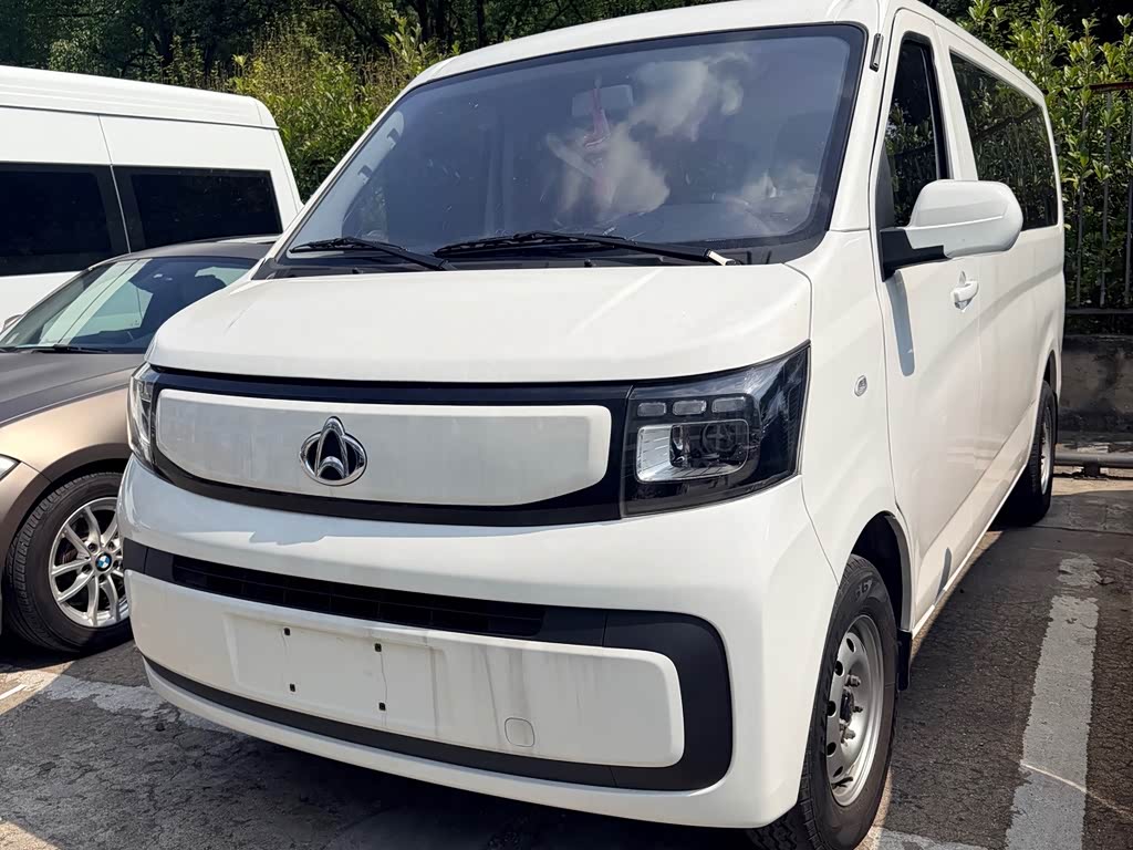 Changan EM60