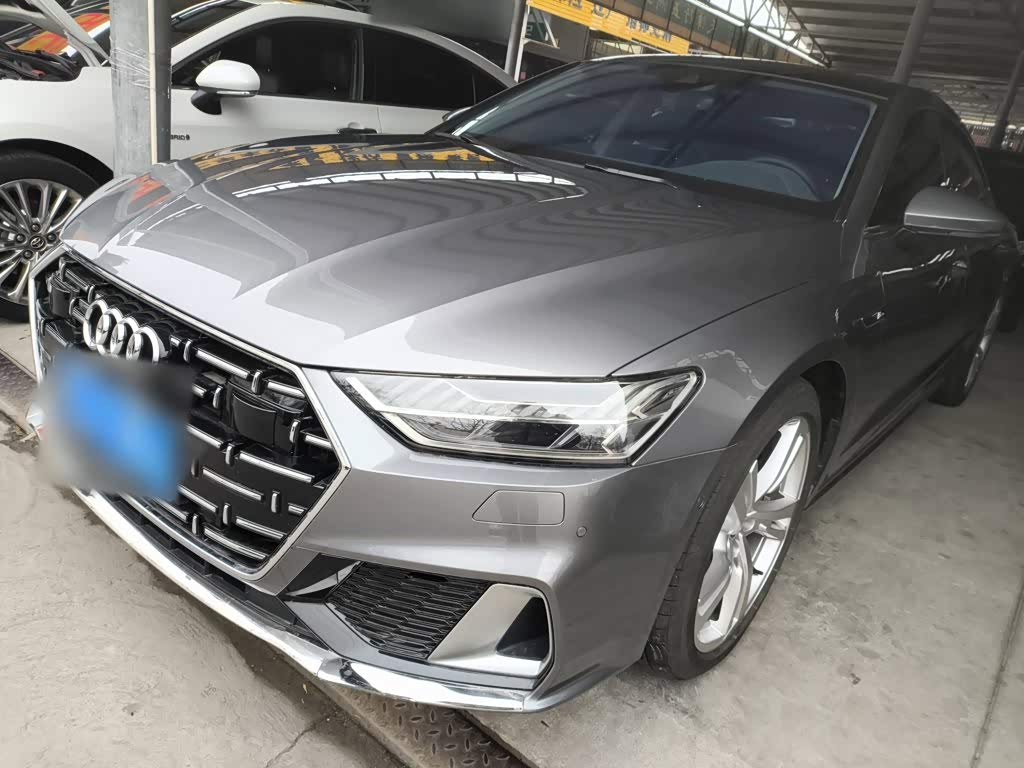 Audi A7L