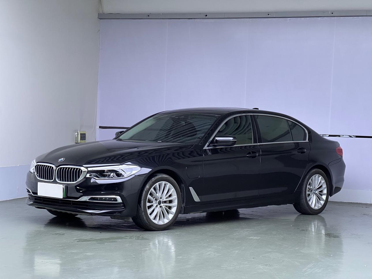 BMW 5 серииPHEV