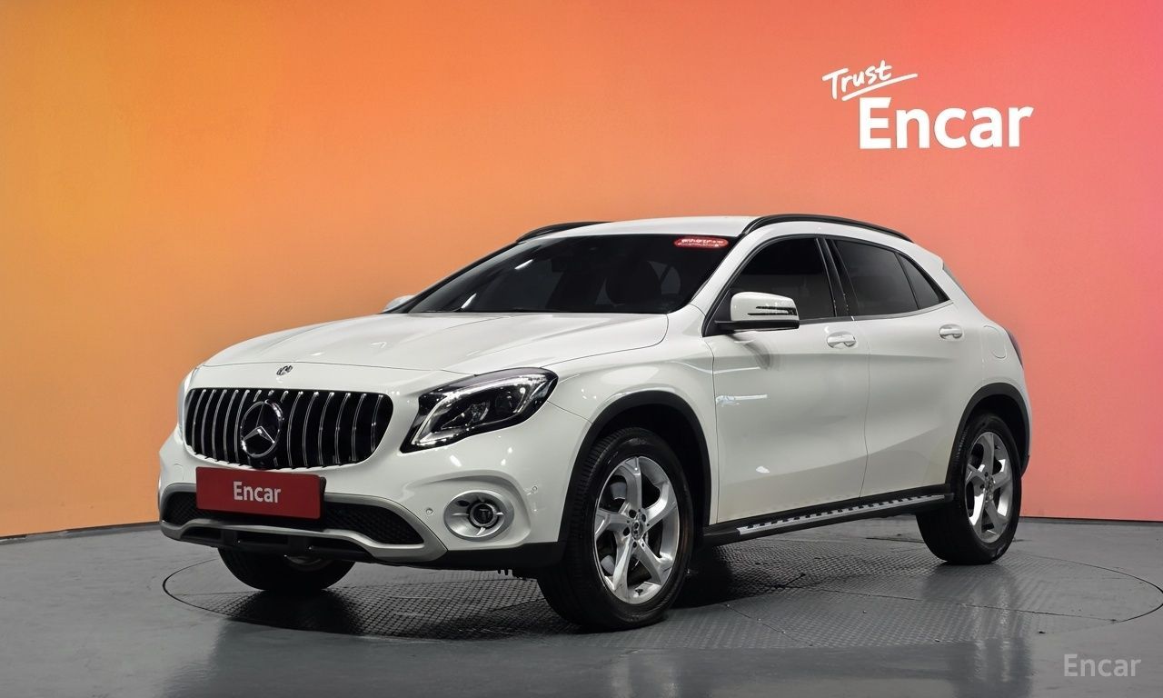 Mercedes-Benz GLA-Class X156