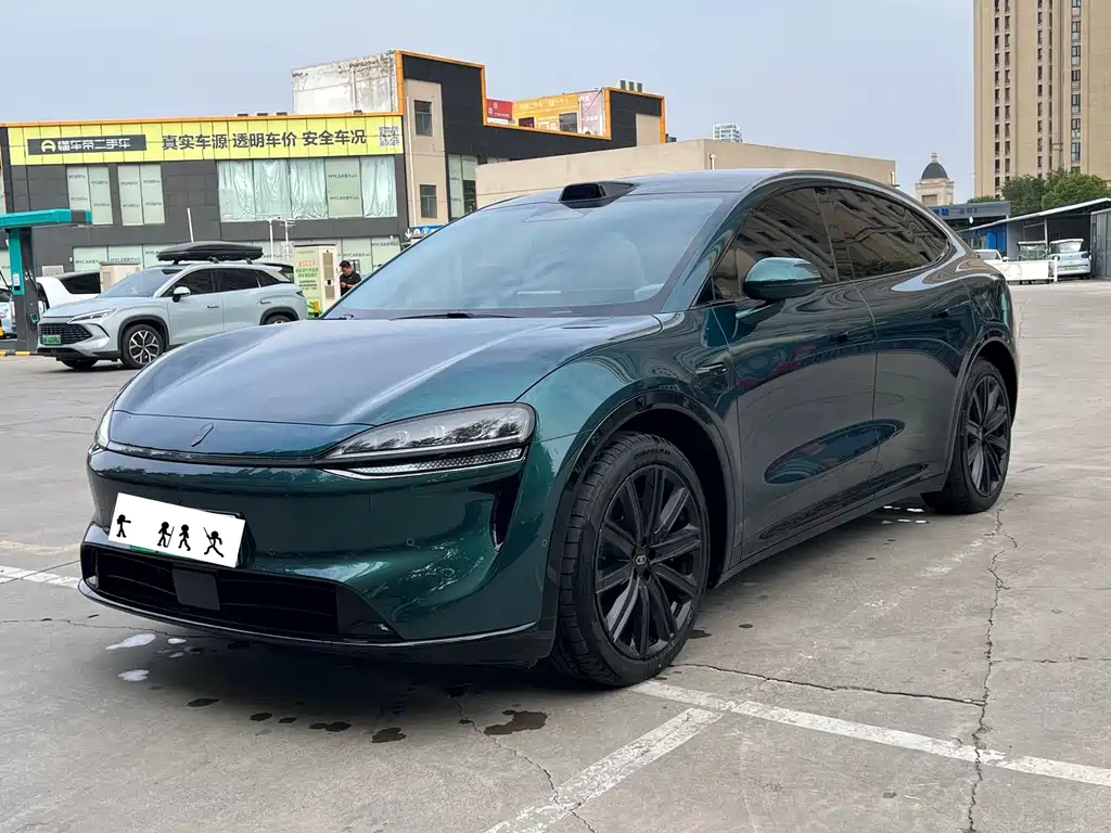 Luxeed R7