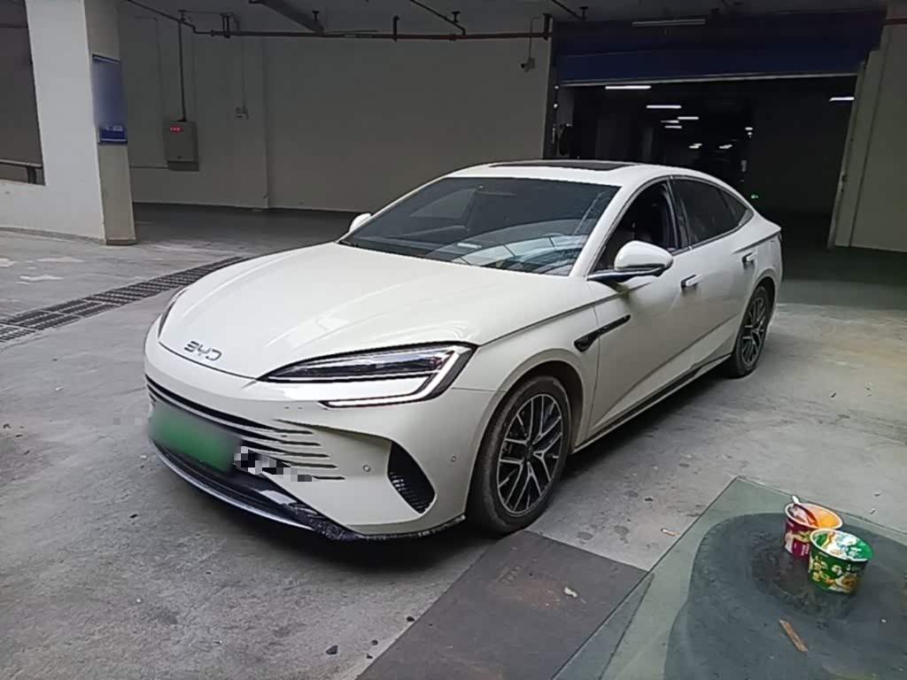 BYD Seal 07 DM-i