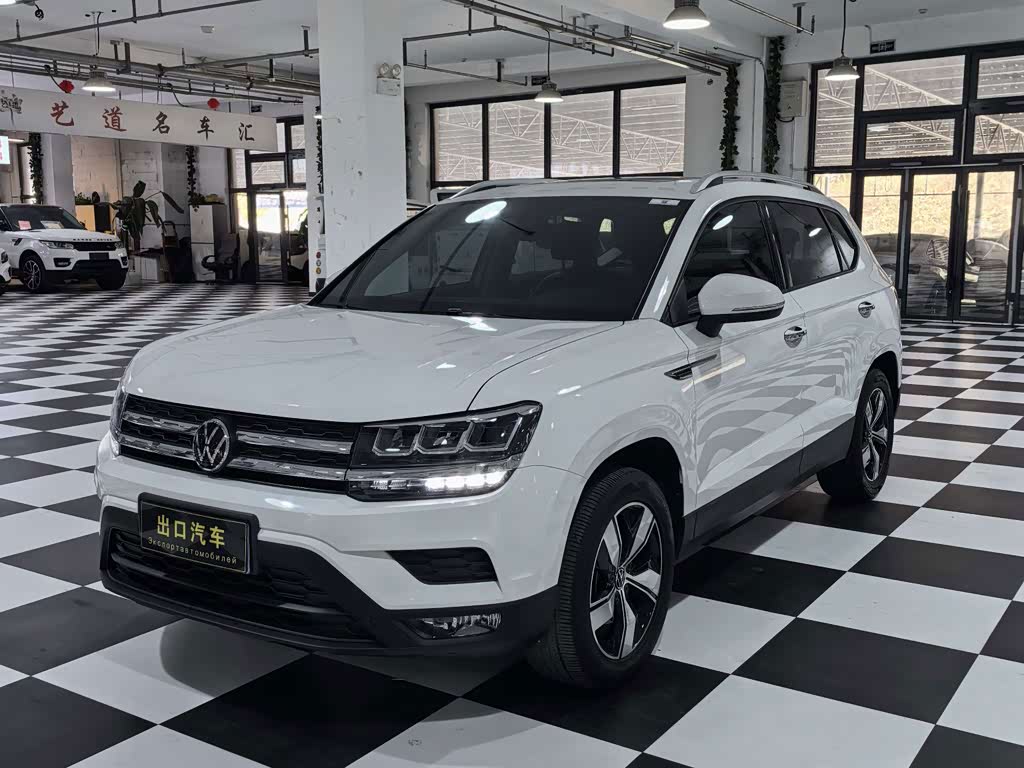 Volkswagen Tharu