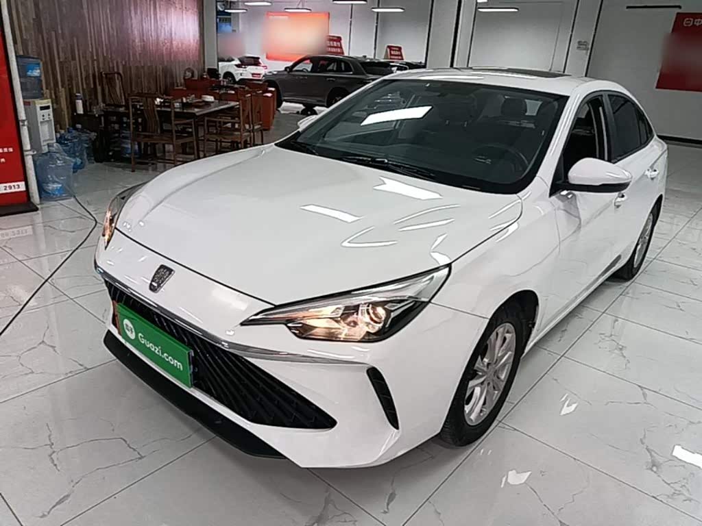Roewe i5