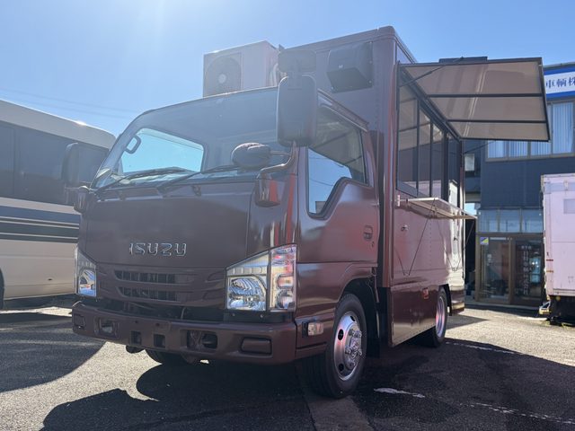 Isuzu Elf