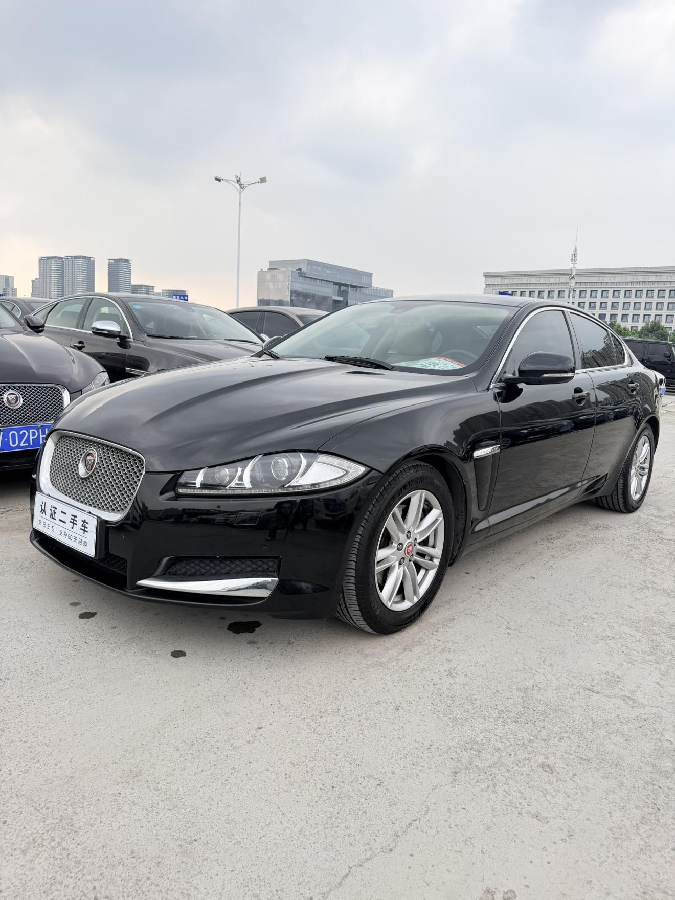 Jaguar XF