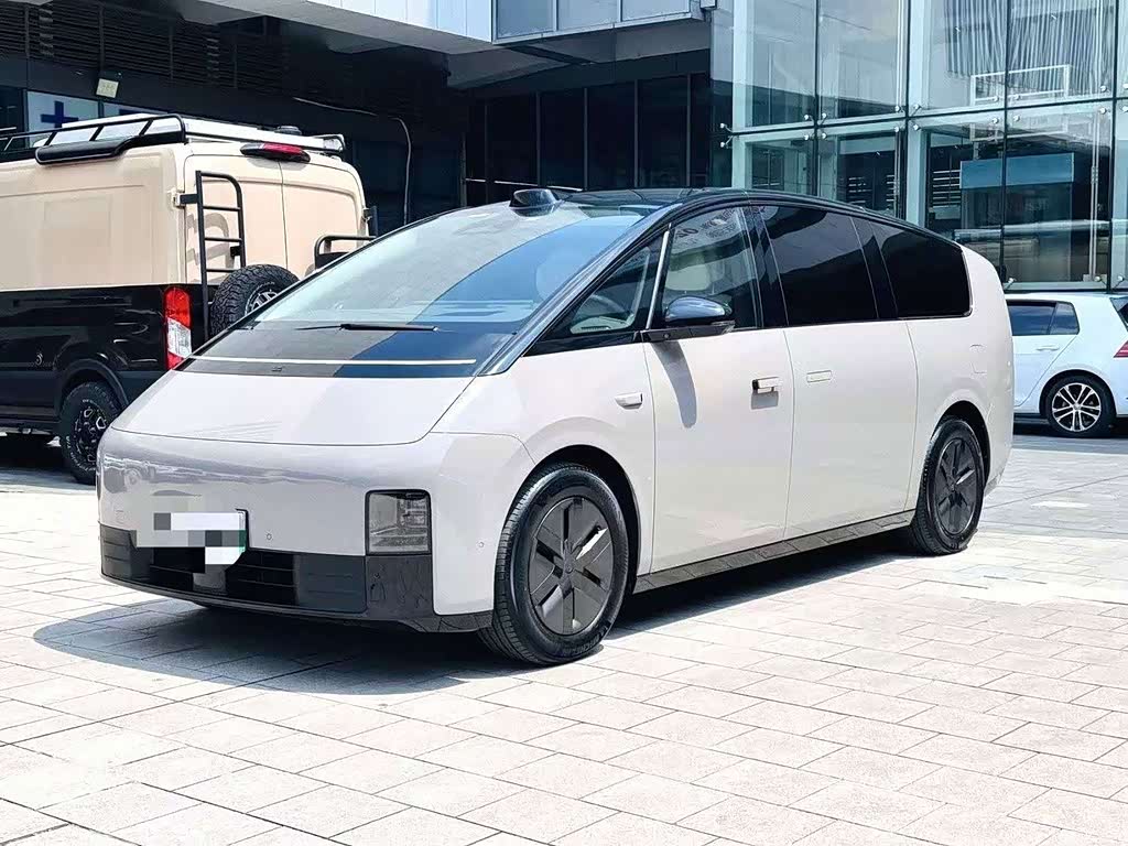 Li Auto MEGA