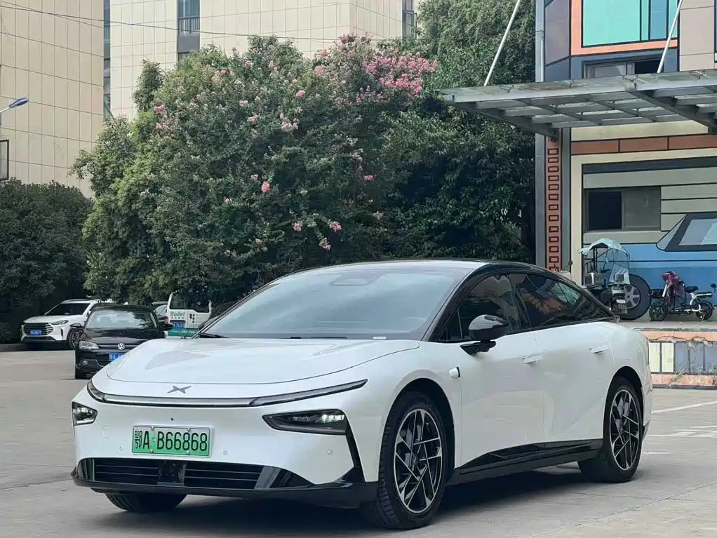 Xpeng P7