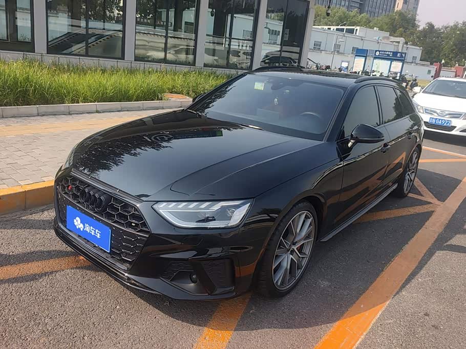 Audi S4