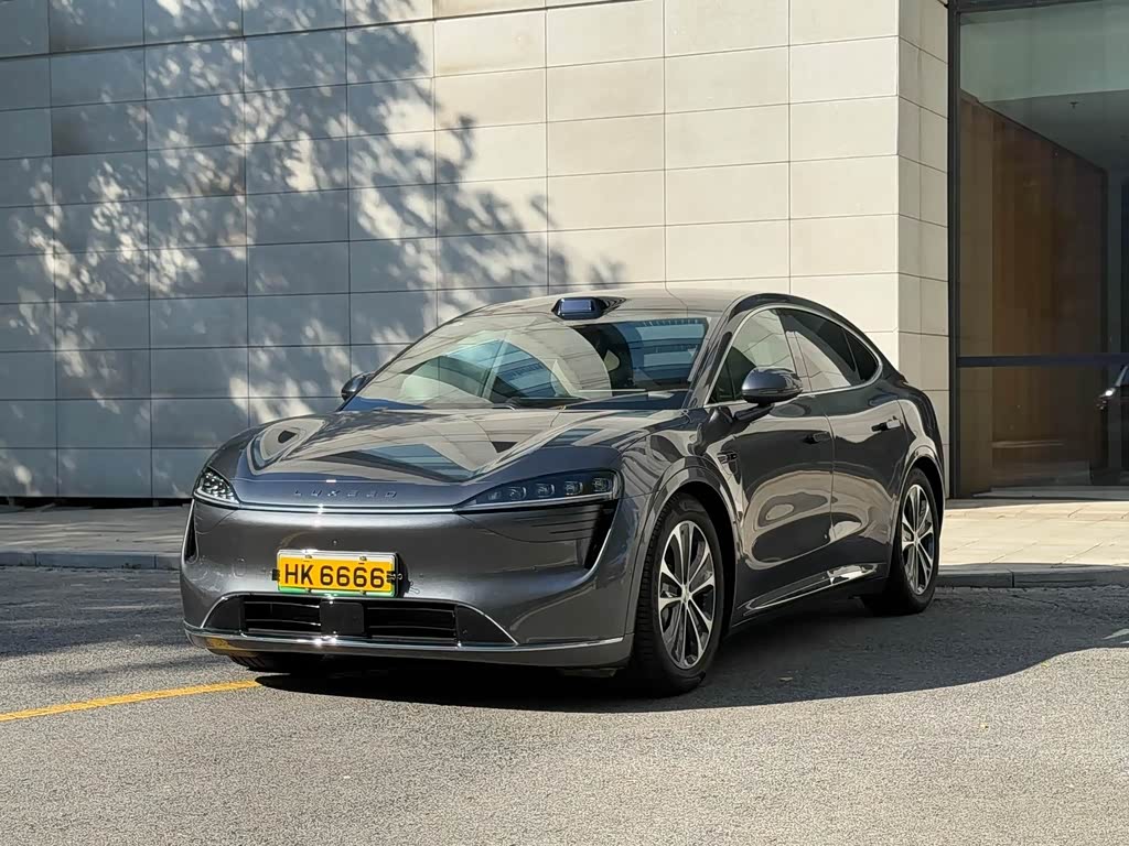 Luxeed R7
