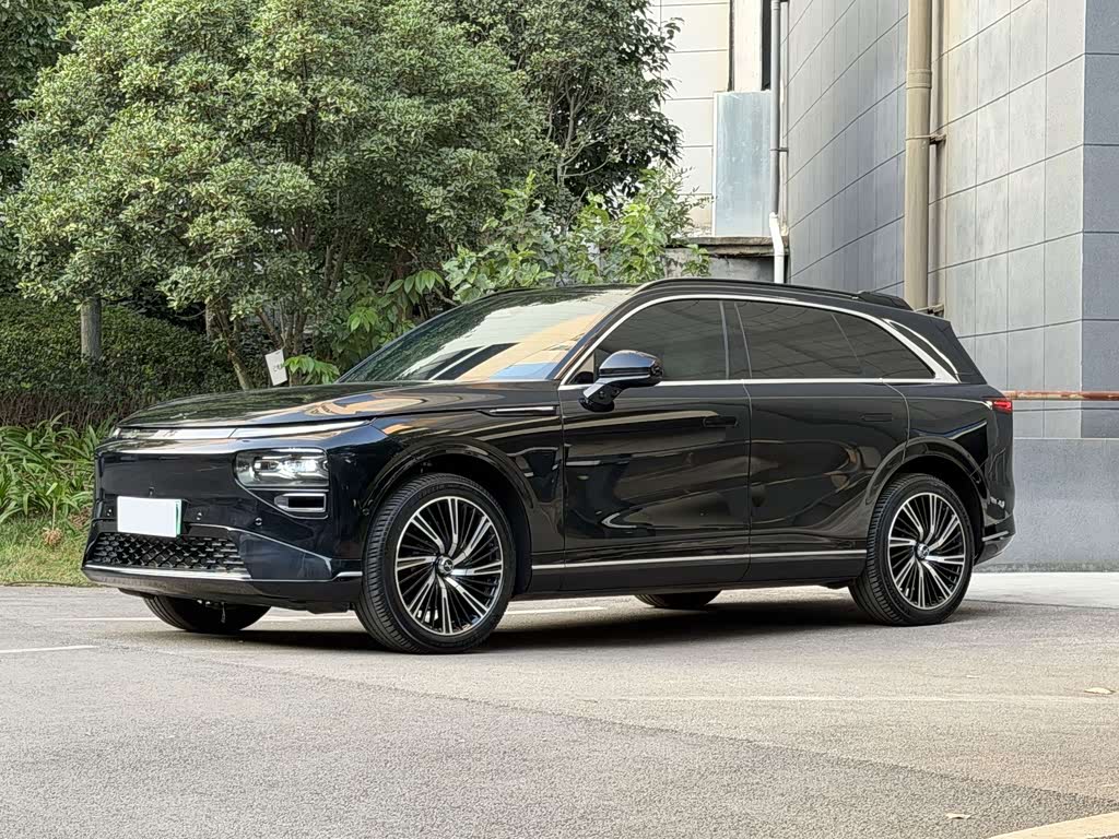 Xpeng G9