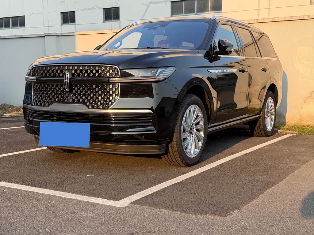 Lincoln Navigator