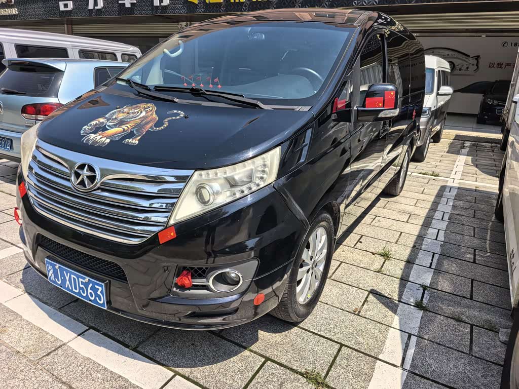 JAC M5