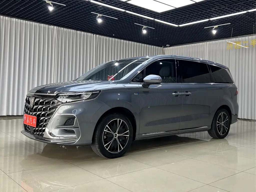 Roewe iMAX8