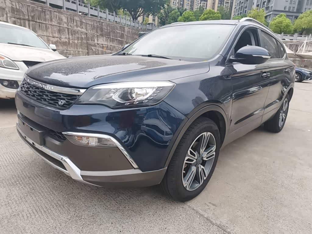 Changfeng CS10