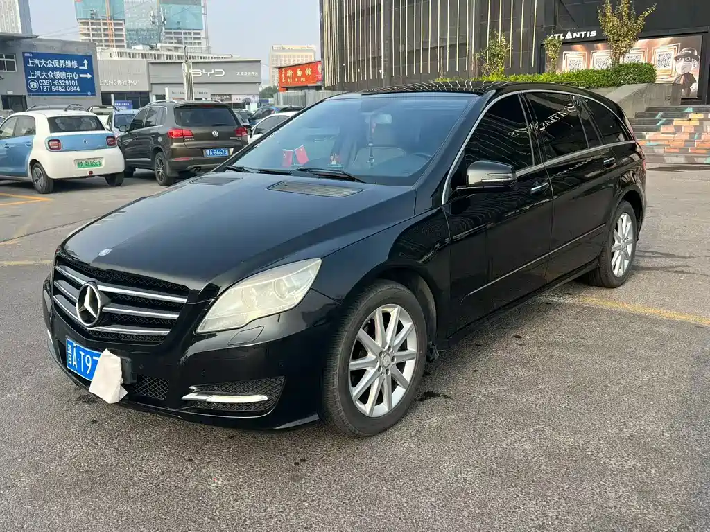 Mercedes-Benz R