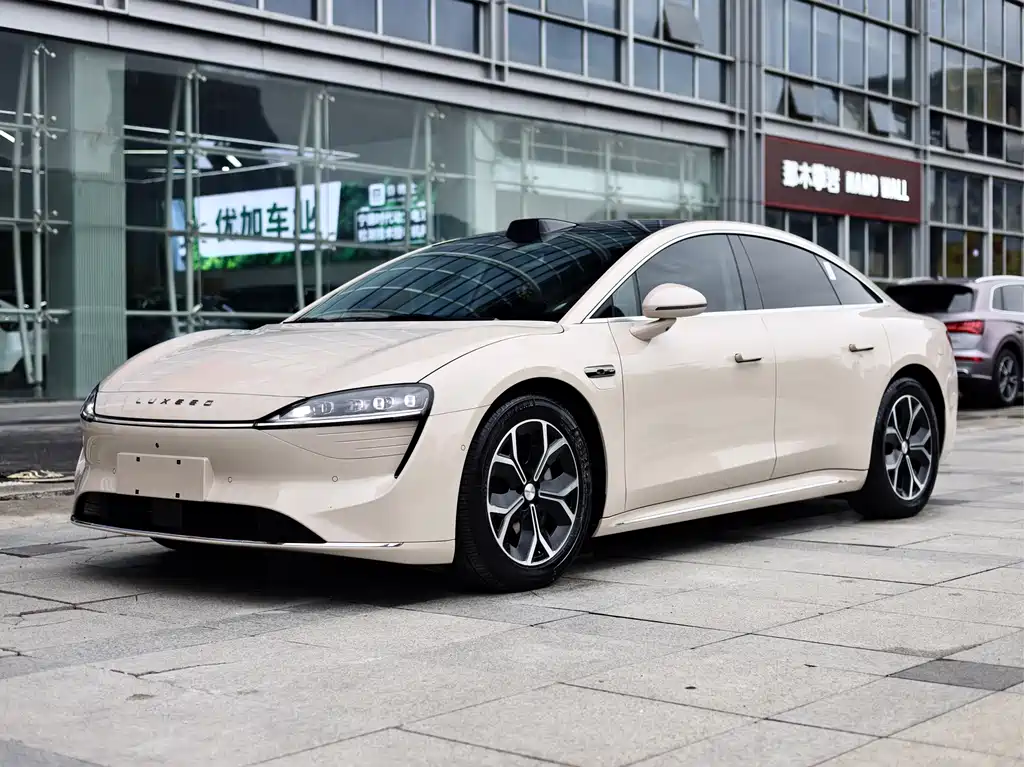 Luxeed S7