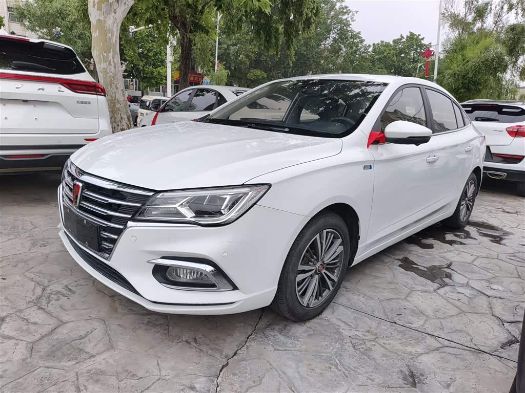 Roewe i5