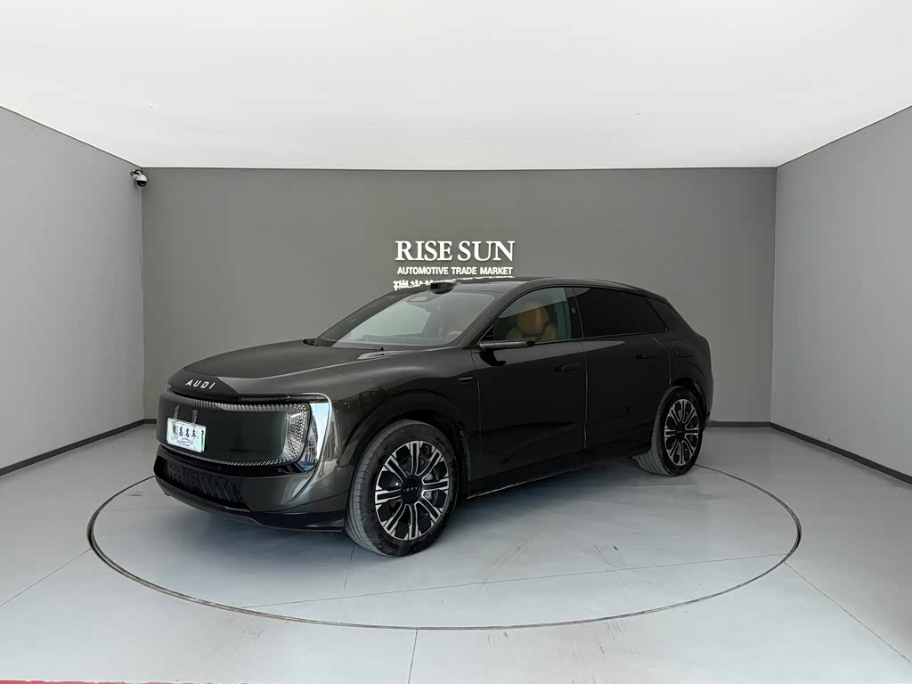 Audi E7X