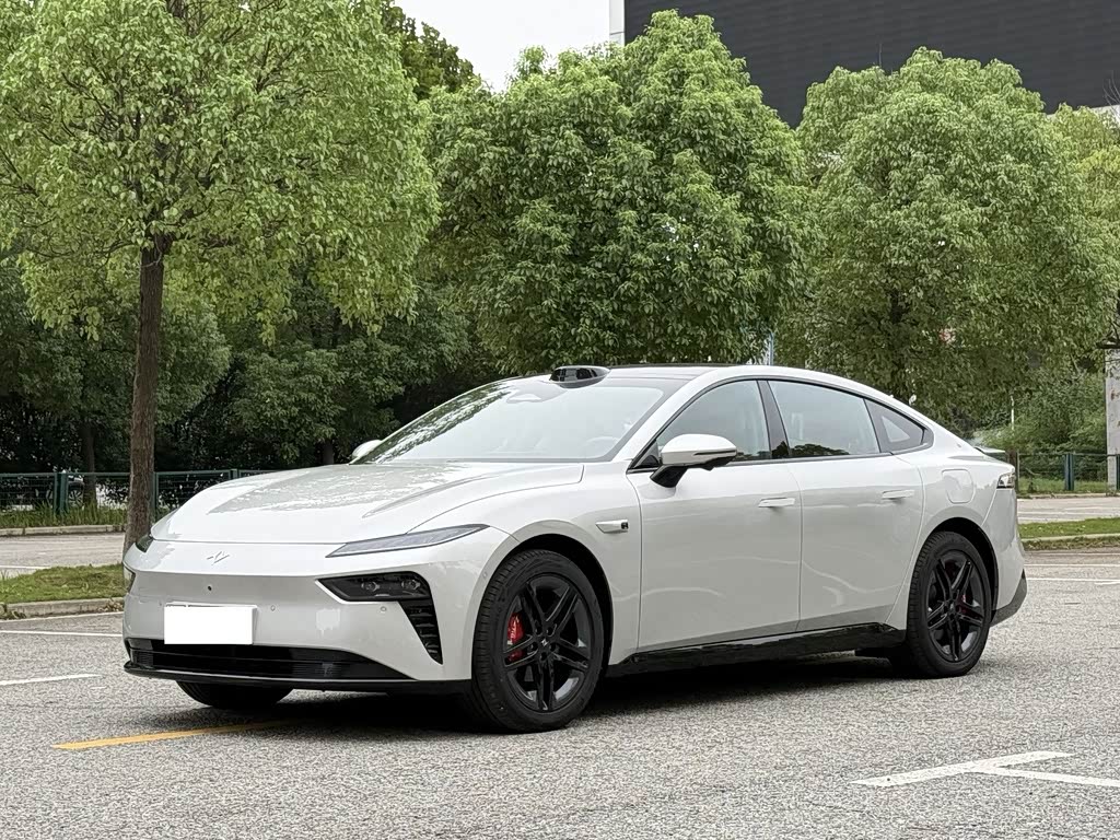 Dongfeng eπ007