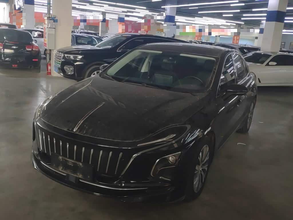 Hongqi E-QM5