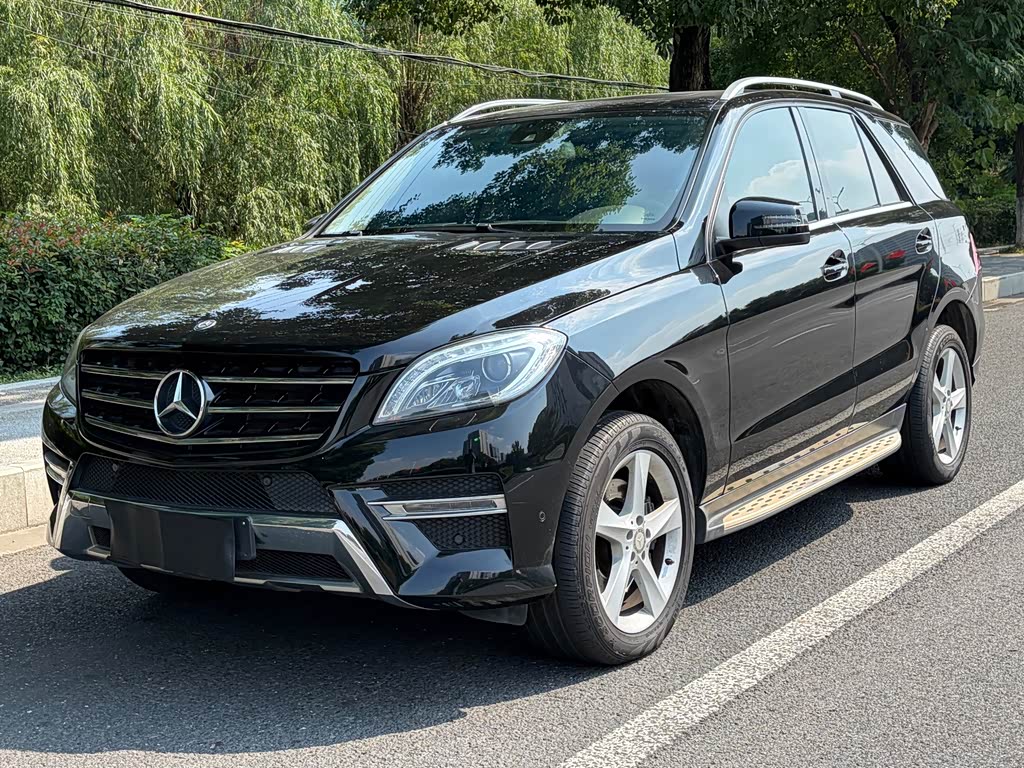 Mercedes-Benz M