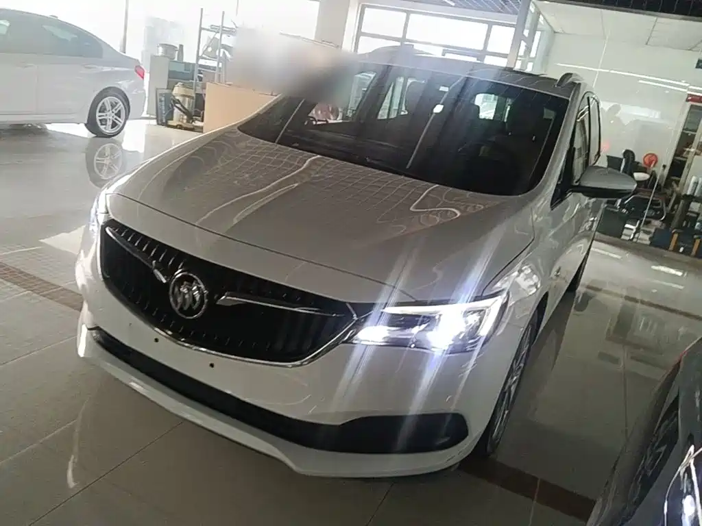 Buick GL6