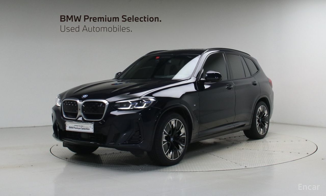 BMW iX3
