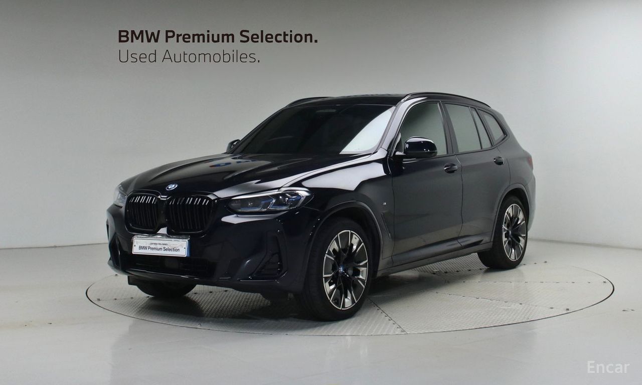 BMW iX3