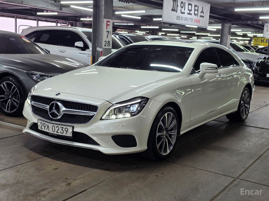 Mercedes-Benz CLS-Class W218