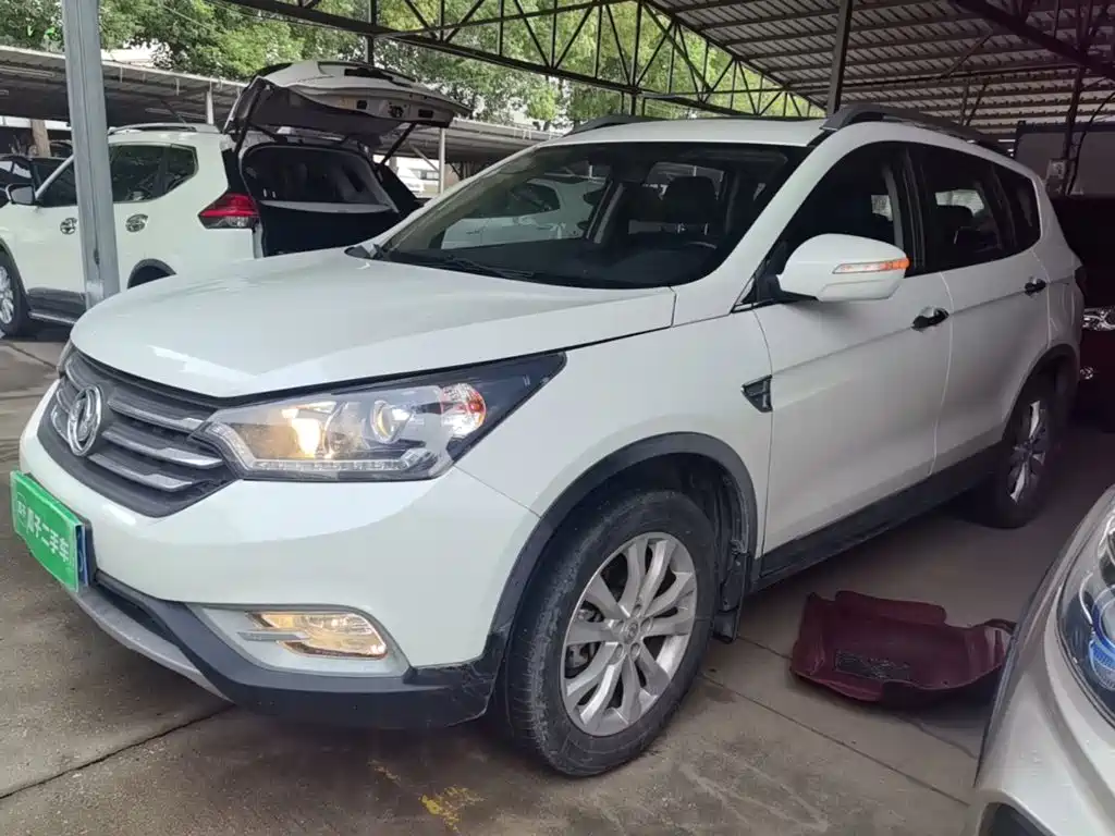 Dongfeng AX7