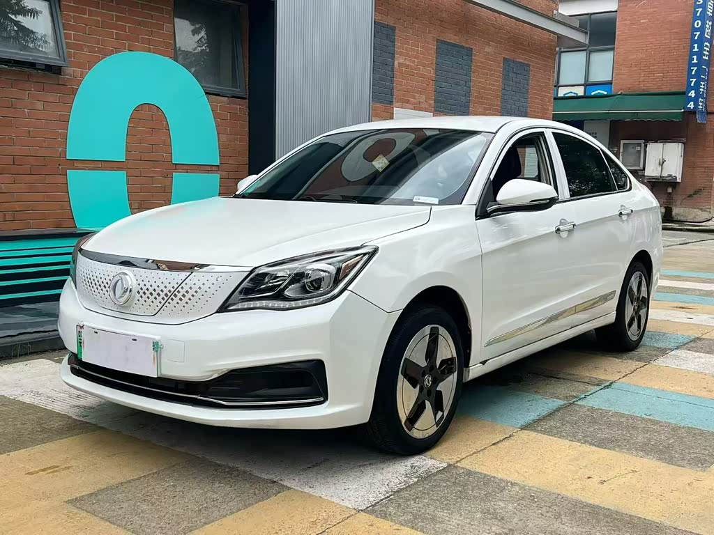 Dongfeng E70