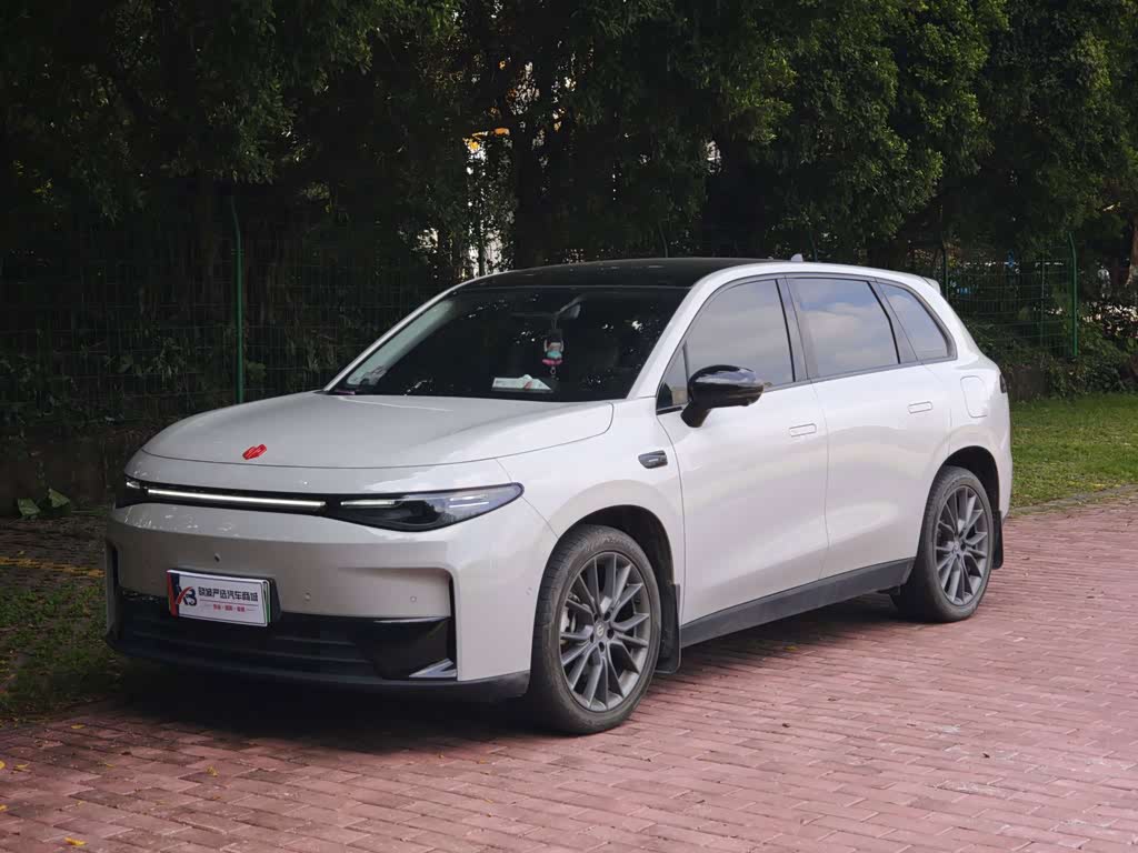 Leapmotor C10
