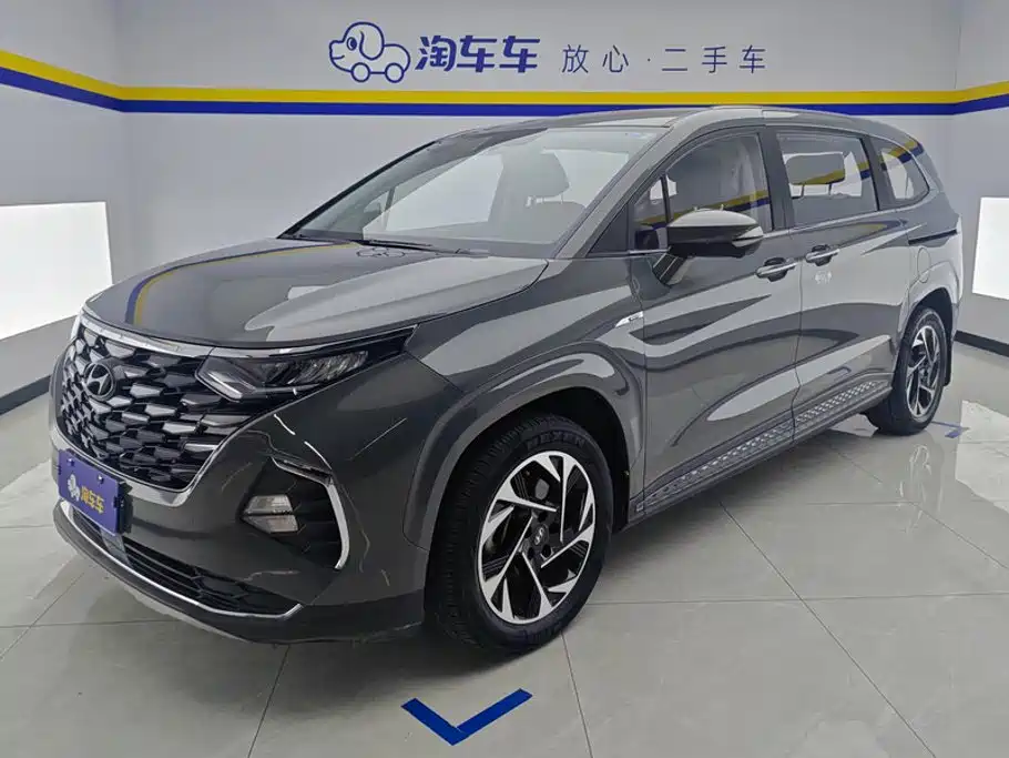 Hyundai Custo
