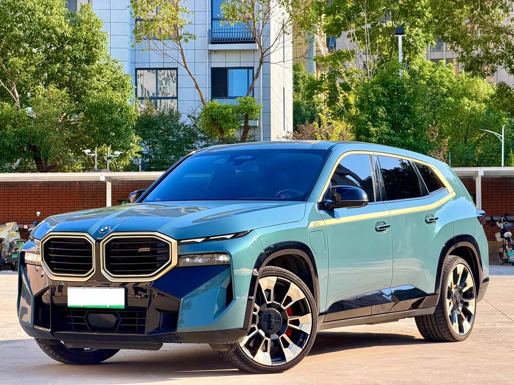 BMW XM