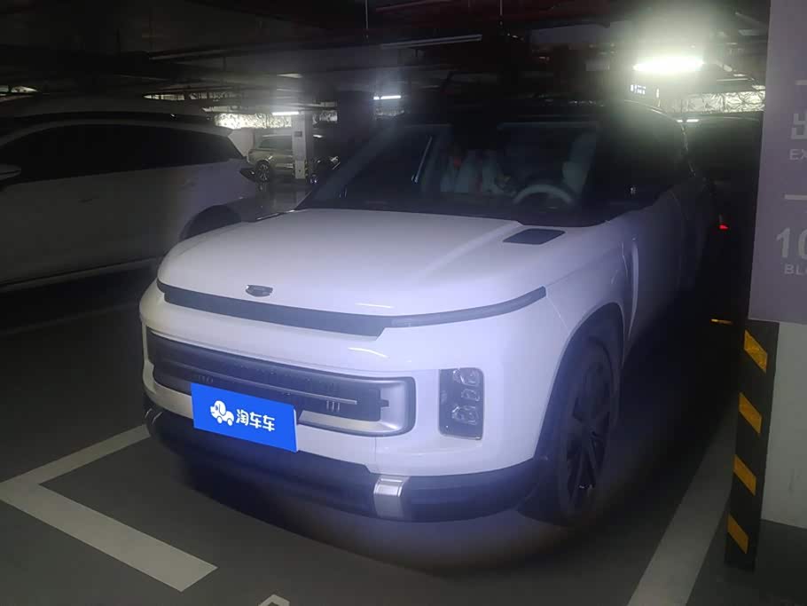 Geely Icon