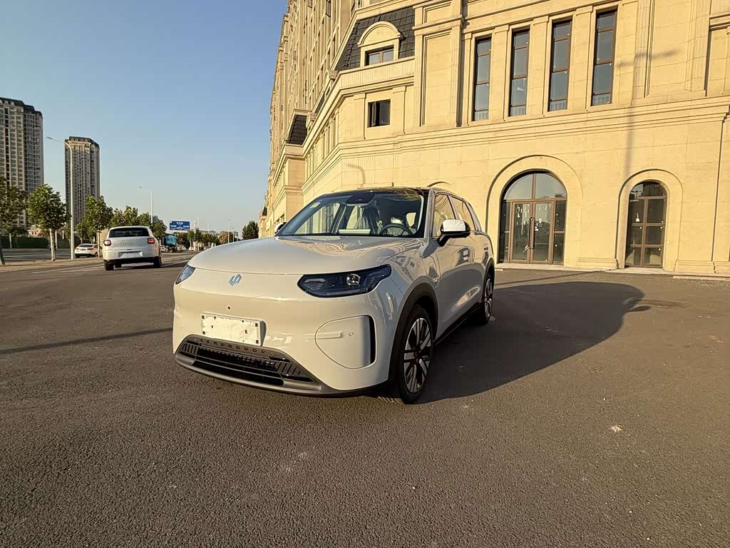 Leapmotor A10
