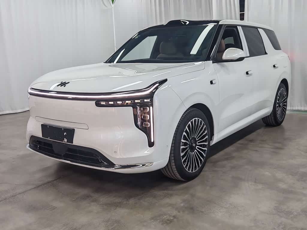 IM Motors LS8
