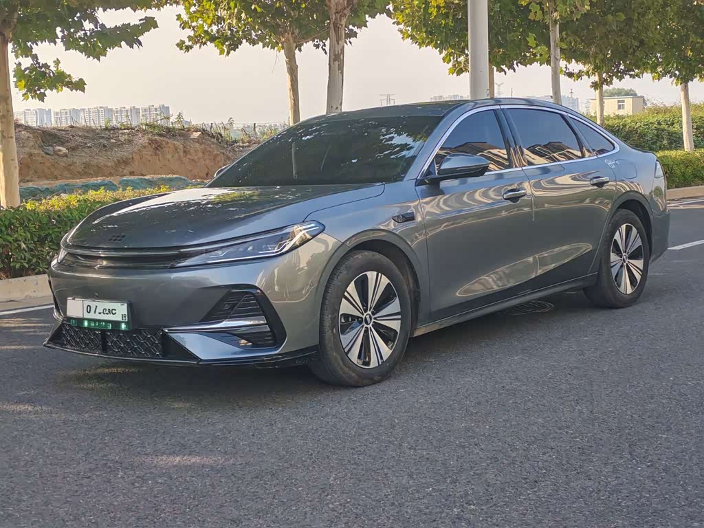 Geely Galaxy Galaxy A7 EM