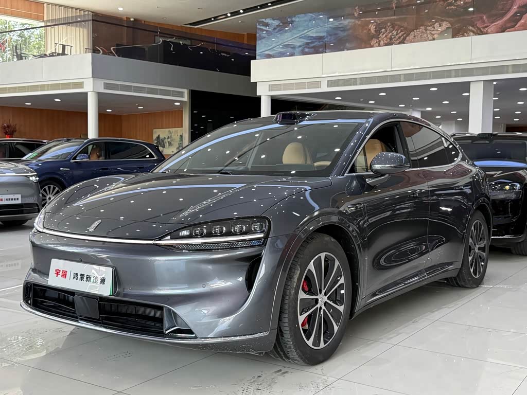 Luxeed R7