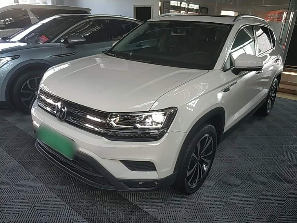 Volkswagen Tharu