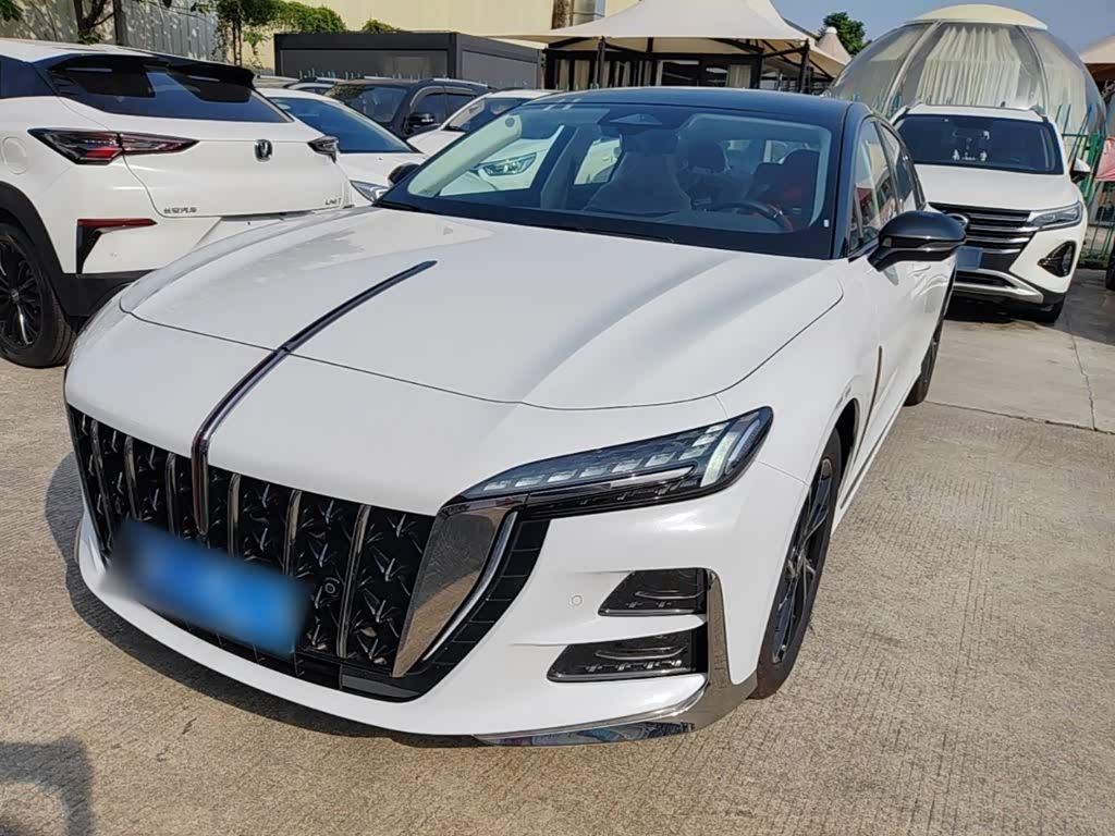 Hongqi H6