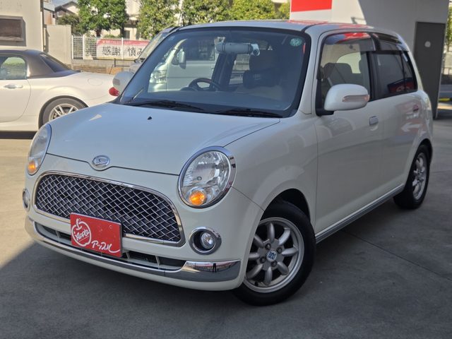 Daihatsu Mira Gino