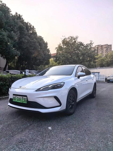BYD Seal 05
