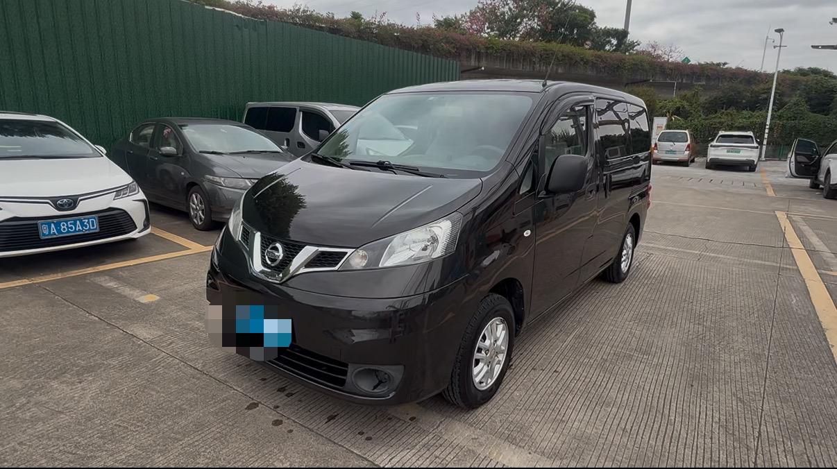 Nissan NV200