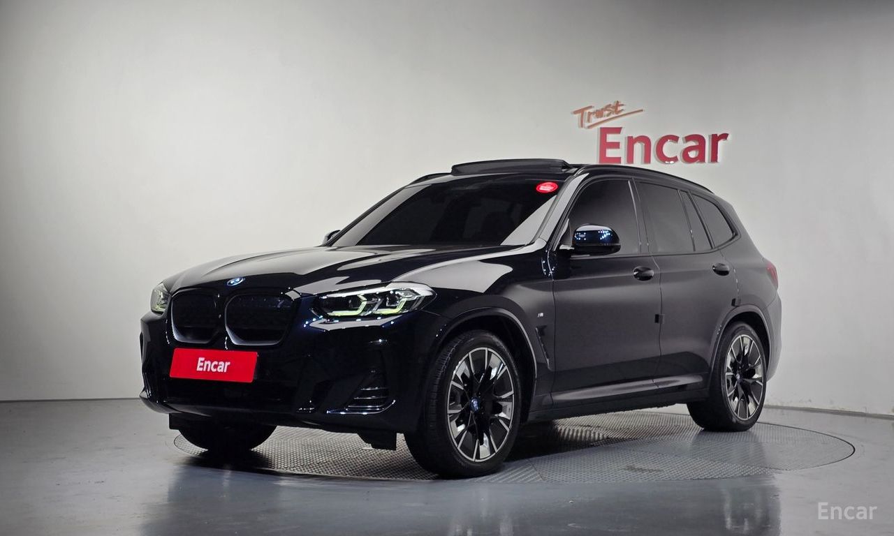 BMW iX3