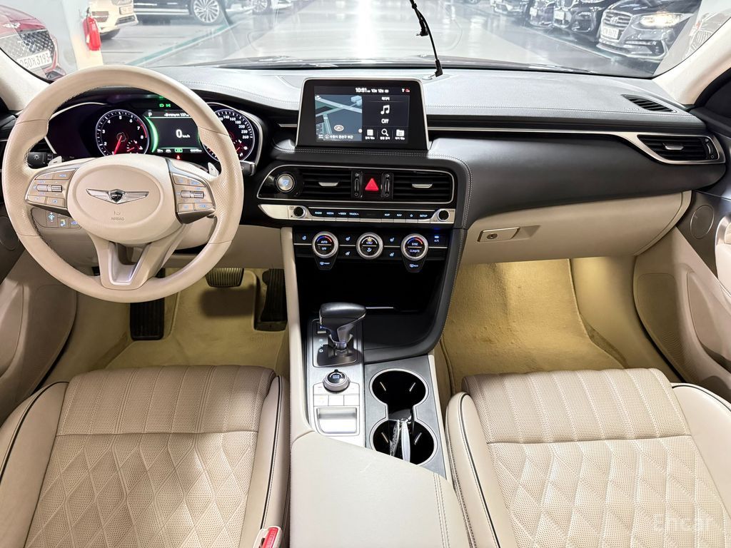 Genesis G70