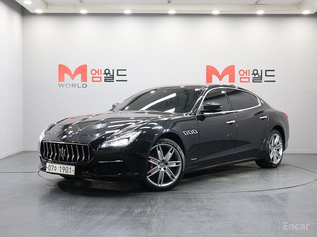 Maserati Quattroporte
