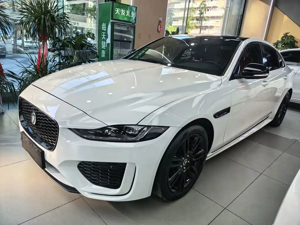 Jaguar XEL